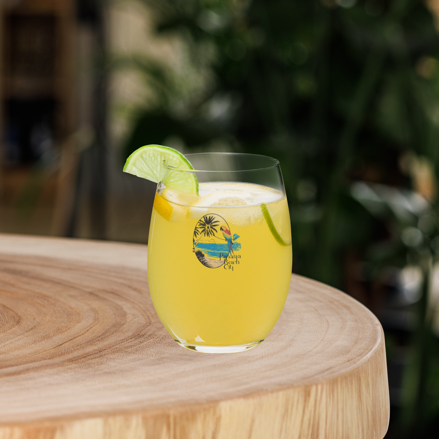 Parrot Perch: Panama City Beach Wine Glass